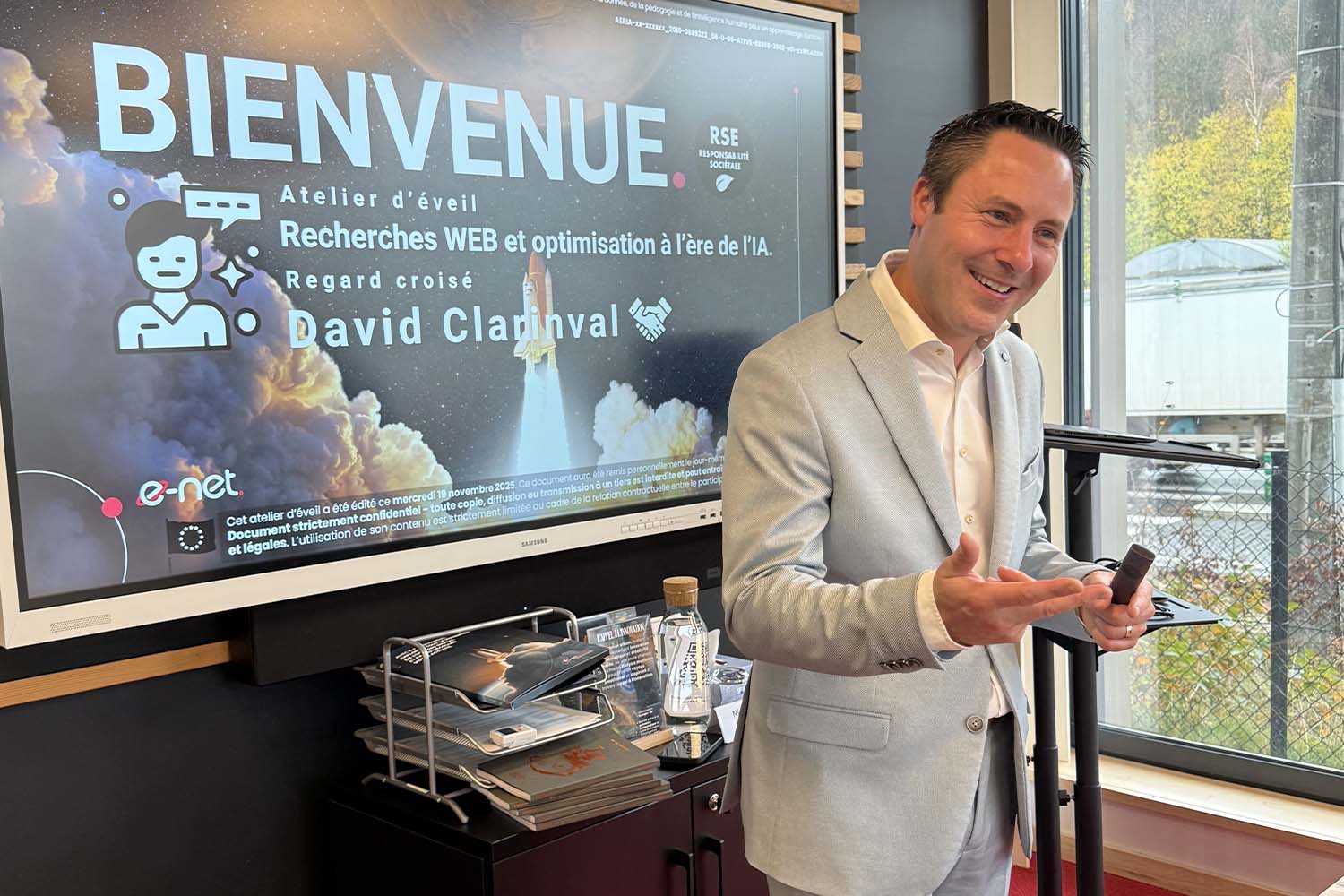 Intervention de Nicolas Pourbaix durant la réunion.